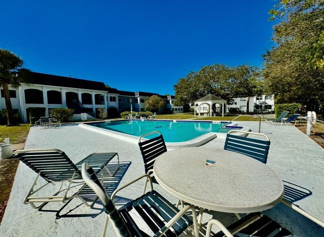 8651 10TH STREET N 130, St Petersburg, FL 33702