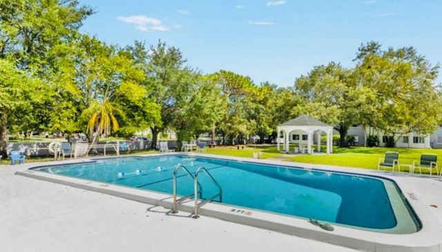 8651 10TH STREET N 130, St Petersburg, FL 33702