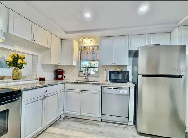 8651 10TH STREET N 130, St Petersburg, FL 33702