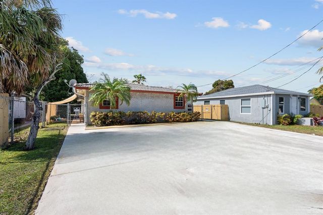 617 NW 15th Avenue, Pompano Beach, FL 33069