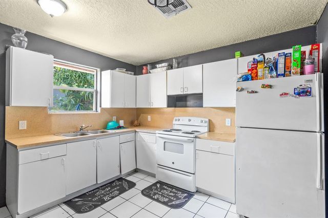 617 NW 15th Avenue, Pompano Beach, FL 33069
