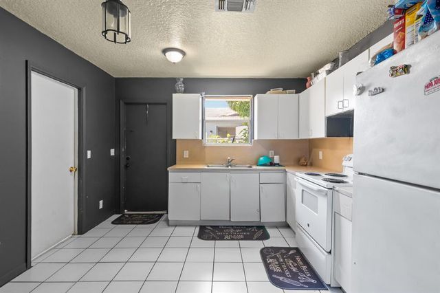617 NW 15th Avenue, Pompano Beach, FL 33069