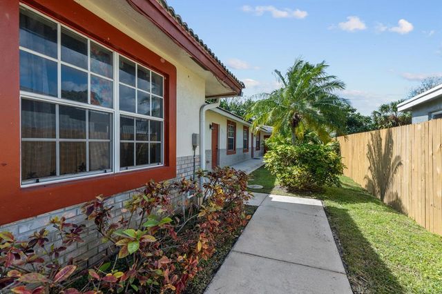 617 NW 15th Avenue, Pompano Beach, FL 33069
