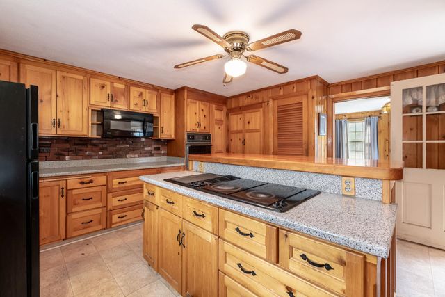 123 Mountain Road, Tuftonboro, NH 03816