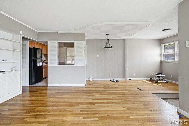 2359 Collett Drive, St Louis, MO 63136