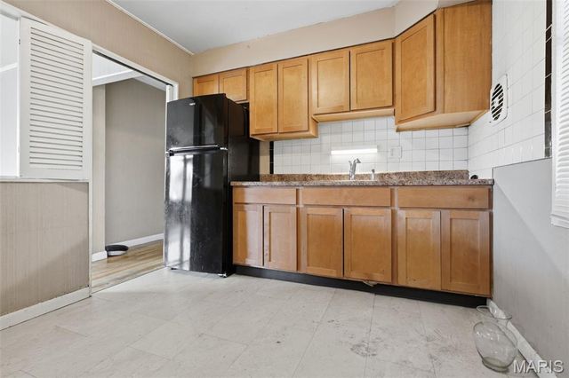 2359 Collett Drive, St Louis, MO 63136
