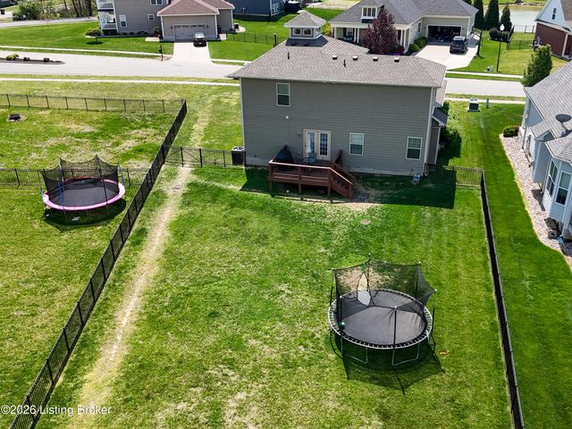 126 Washington Commons Dr, Mt Washington, KY 40047