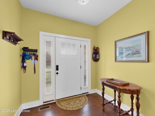126 Washington Commons Dr, Mt Washington, KY 40047