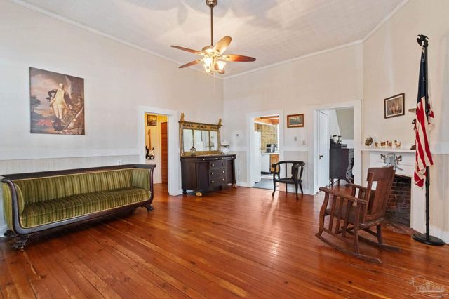 309 S Main St, Atmore, AL 36502