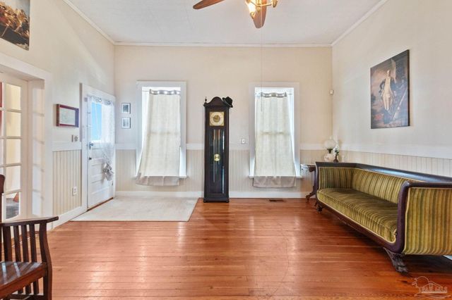 309 S Main St, Atmore, AL 36502