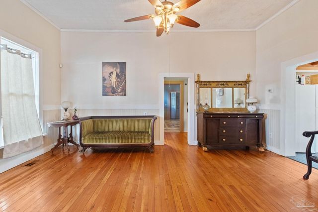 309 S Main St, Atmore, AL 36502