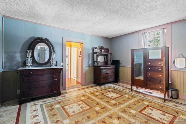 309 S Main St, Atmore, AL 36502