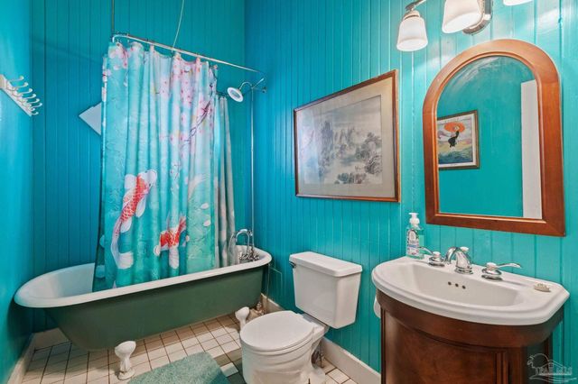 309 S Main St, Atmore, AL 36502