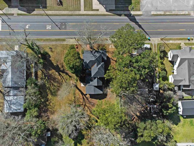 309 S Main St, Atmore, AL 36502