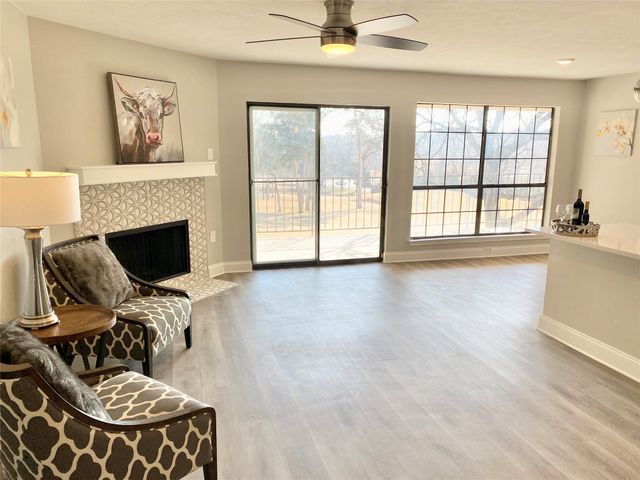 2505 Wedglea Drive 222, Dallas, TX 75211