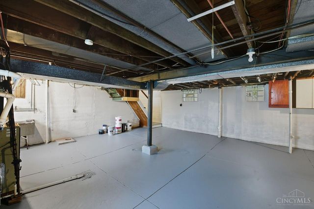 2235 Crane Avenue, Cincinnati, OH 45207