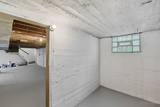 2235 Crane Avenue, Cincinnati, OH 45207