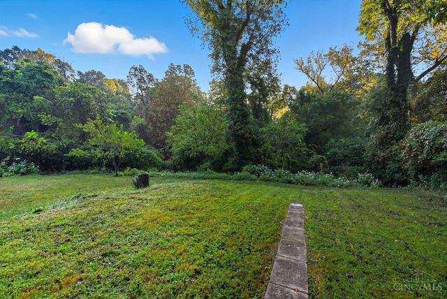 2235 Crane Avenue, Cincinnati, OH 45207