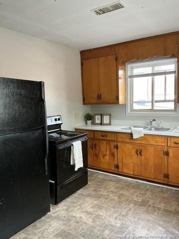 718 N Main Street B, Spring Lake, NC 28390