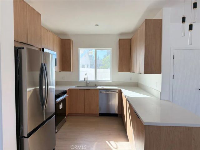 22913 Sherman Way, West Hills, CA 91307