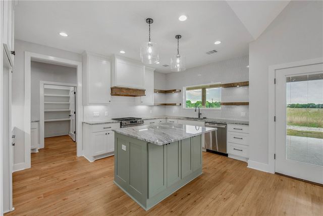 5403 Woodland Park Drive, College Station, TX 77845