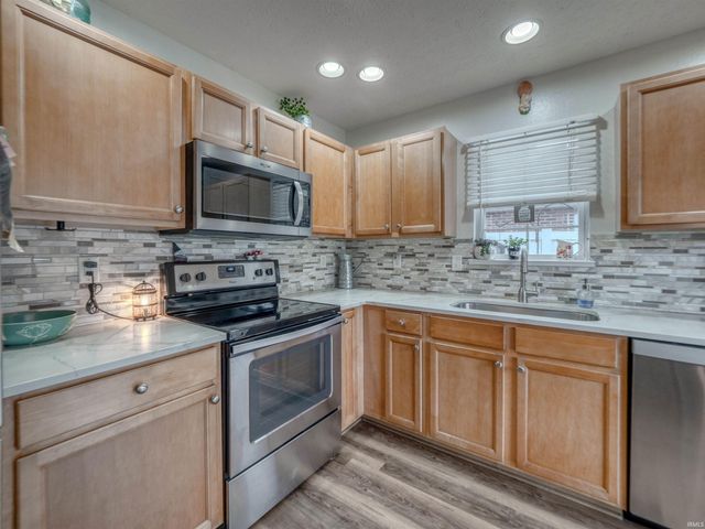 3530 Bronson Lane, Evansville, IN 47711