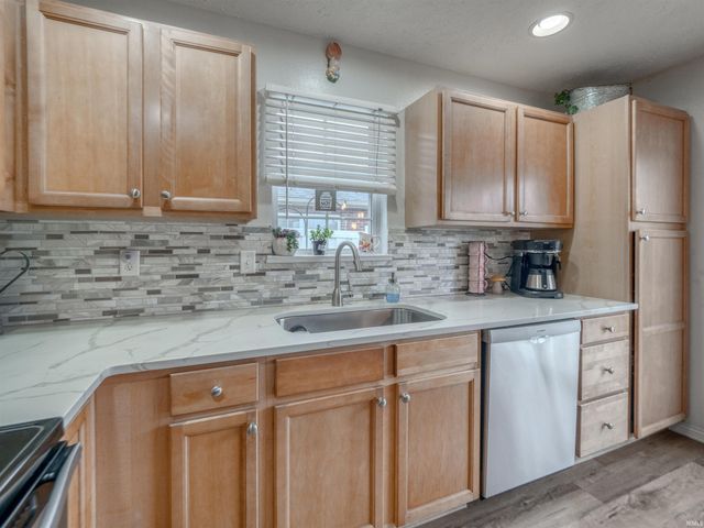 3530 Bronson Lane, Evansville, IN 47711