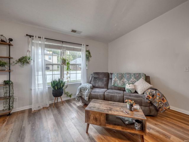 3530 Bronson Lane, Evansville, IN 47711