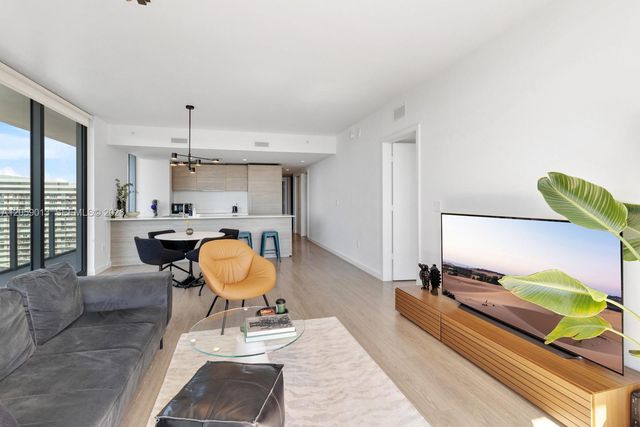 1300 S Miami Ave 3406, Miami, FL 33130
