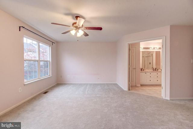7700 DUNEIDEN LN, Manassas, VA 20109