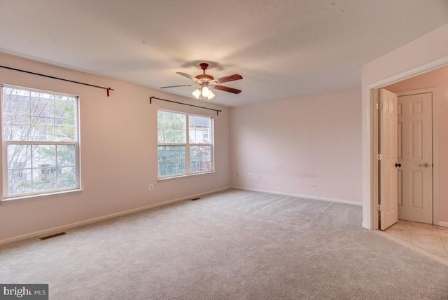 7700 DUNEIDEN LN, Manassas, VA 20109