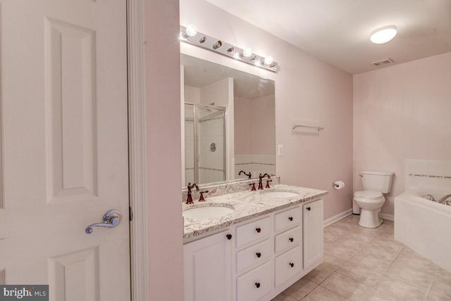 7700 DUNEIDEN LN, Manassas, VA 20109