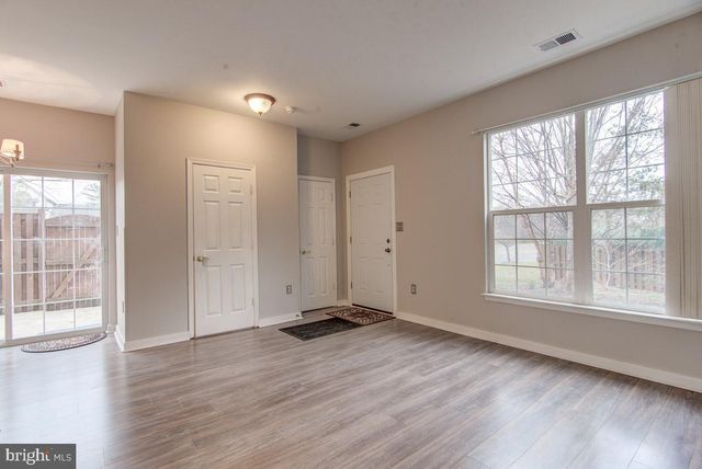 7700 DUNEIDEN LN, Manassas, VA 20109