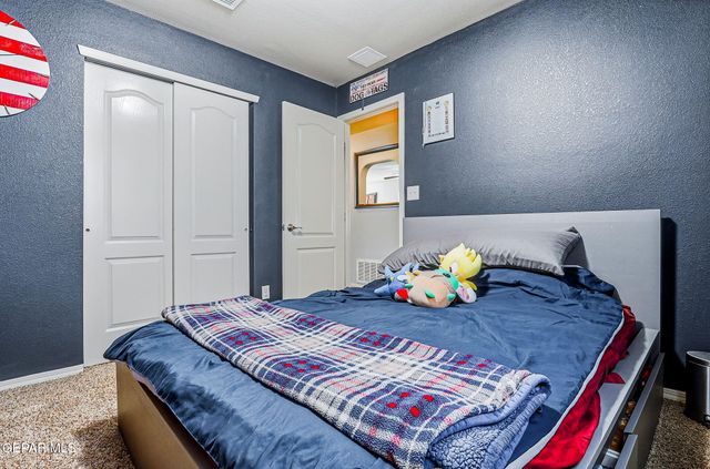 236 FLOR AZUCENA Drive, Socorro, TX 79927