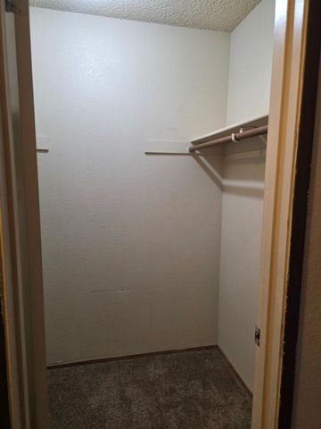 4113 Brookfield Dr, Sacramento, CA 95823