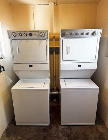 4 NE 47th St 4, Miami, FL 33137