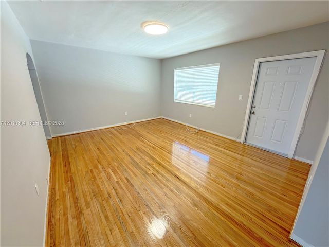 4 NE 47th St 4, Miami, FL 33137