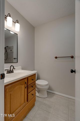 114 Dogwood Village Road, Jonesborough, TN 37659