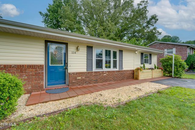 114 Dogwood Village Road, Jonesborough, TN 37659