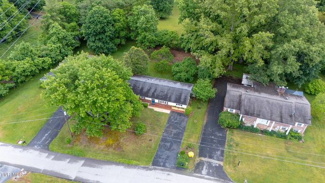 114 Dogwood Village Road, Jonesborough, TN 37659