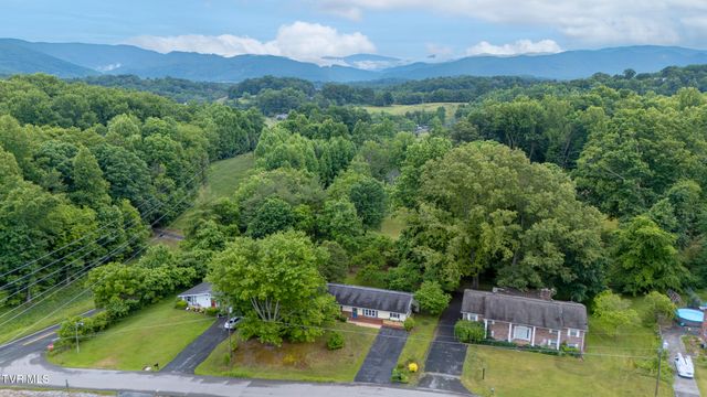 114 Dogwood Village Road, Jonesborough, TN 37659