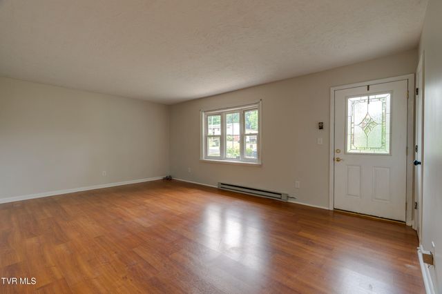 114 Dogwood Village Road, Jonesborough, TN 37659