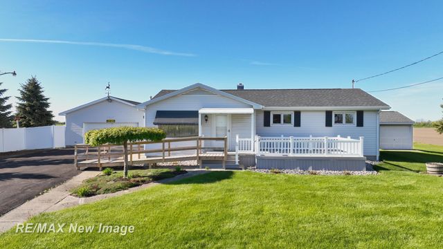 3520 W Kochville Road, Kochville Twp, MI 48604