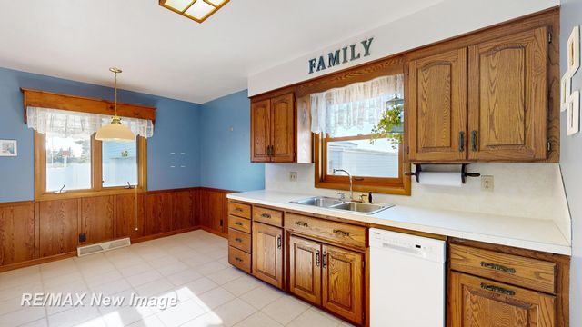 3520 W Kochville Road, Kochville Twp, MI 48604