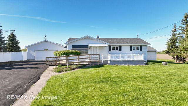 3520 W Kochville Road, Kochville Twp, MI 48604