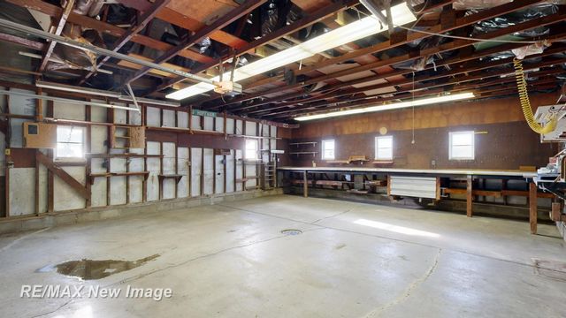 3520 W Kochville Road, Kochville Twp, MI 48604