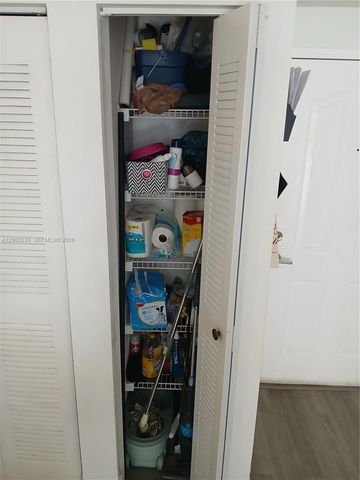 5085 NW 7th St 1007, Miami, FL 33126