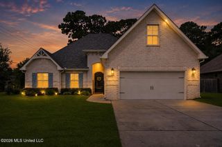 101 Spanish Cove Drive, Ocean Springs, MS 39564