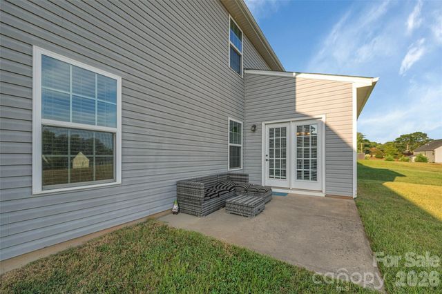 2745 Cypress Oak Lane, Gastonia, NC 28056