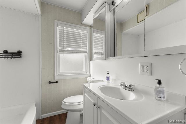 25117 Colgate Street, Dearborn Heights, MI 48125